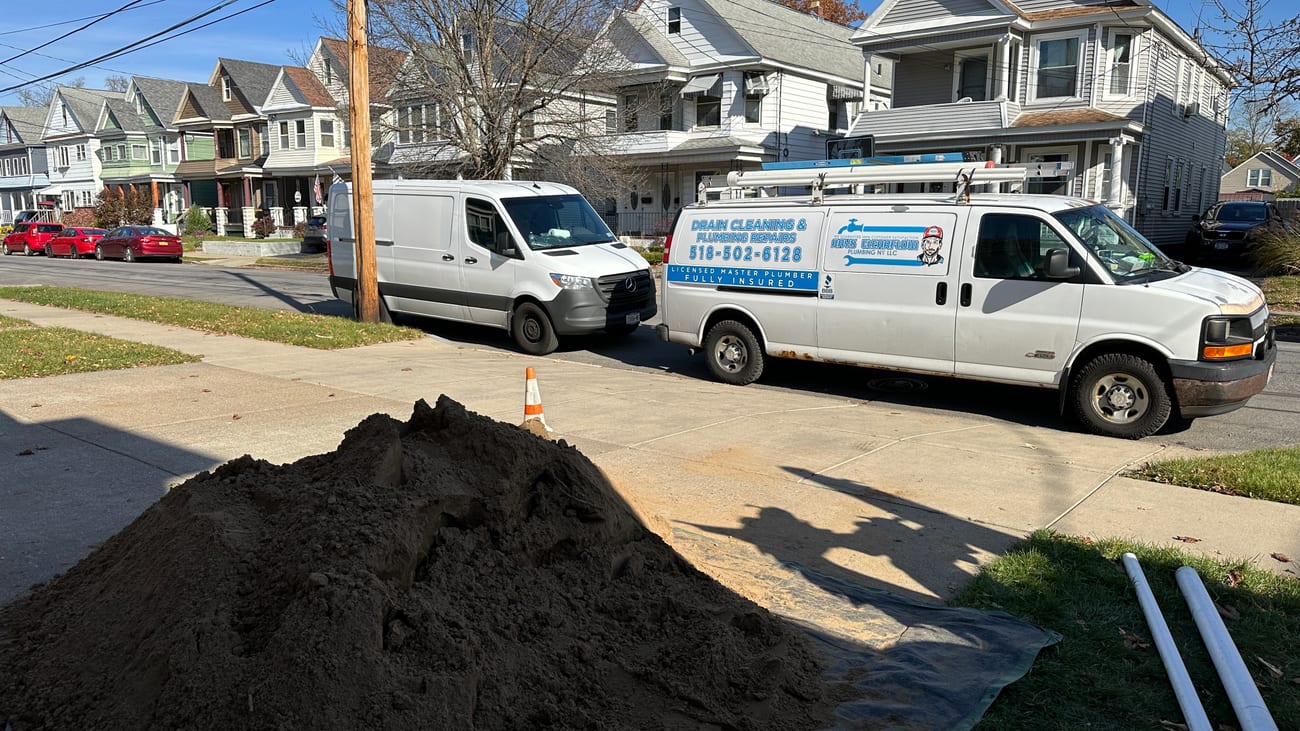 Rays Clearflow Plumbing branded service van on the job Rays Clearflow Plumbing service van on the job
